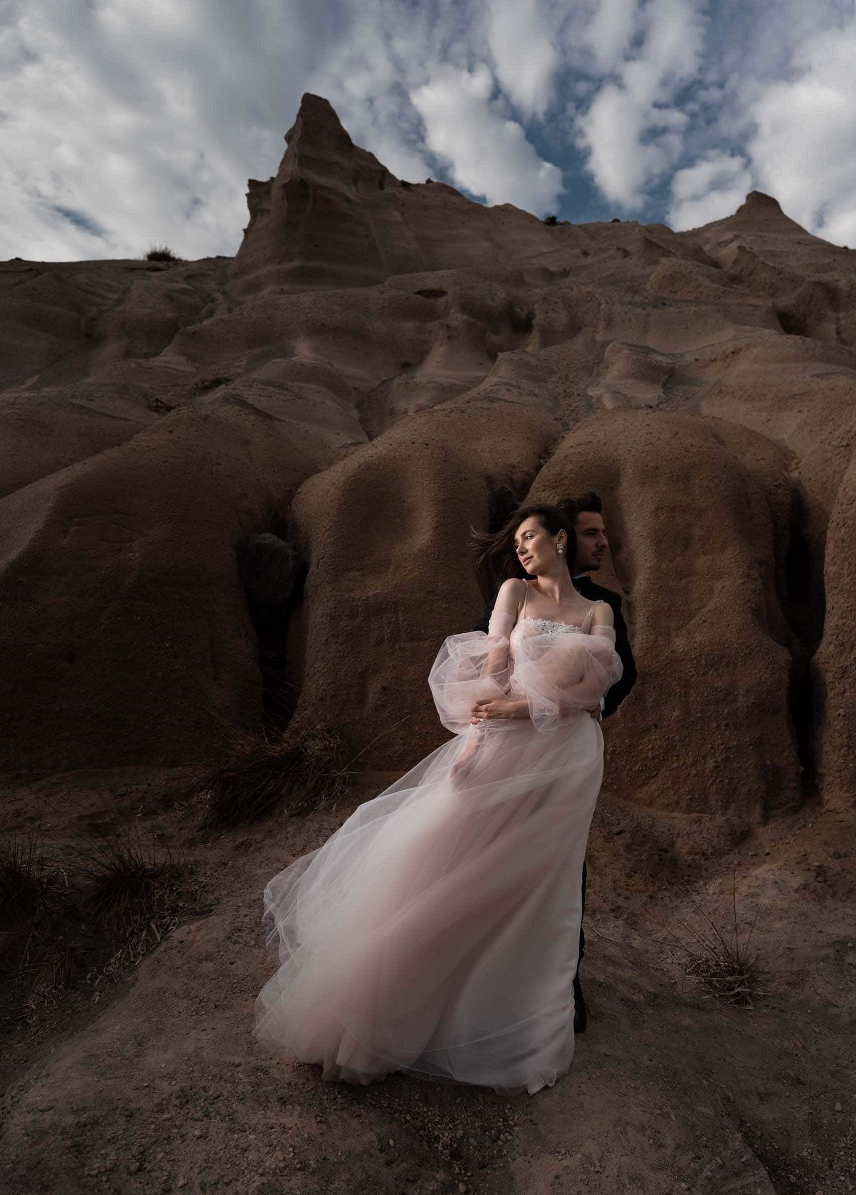 Tudor and Felicia after wedding session in Oia-9