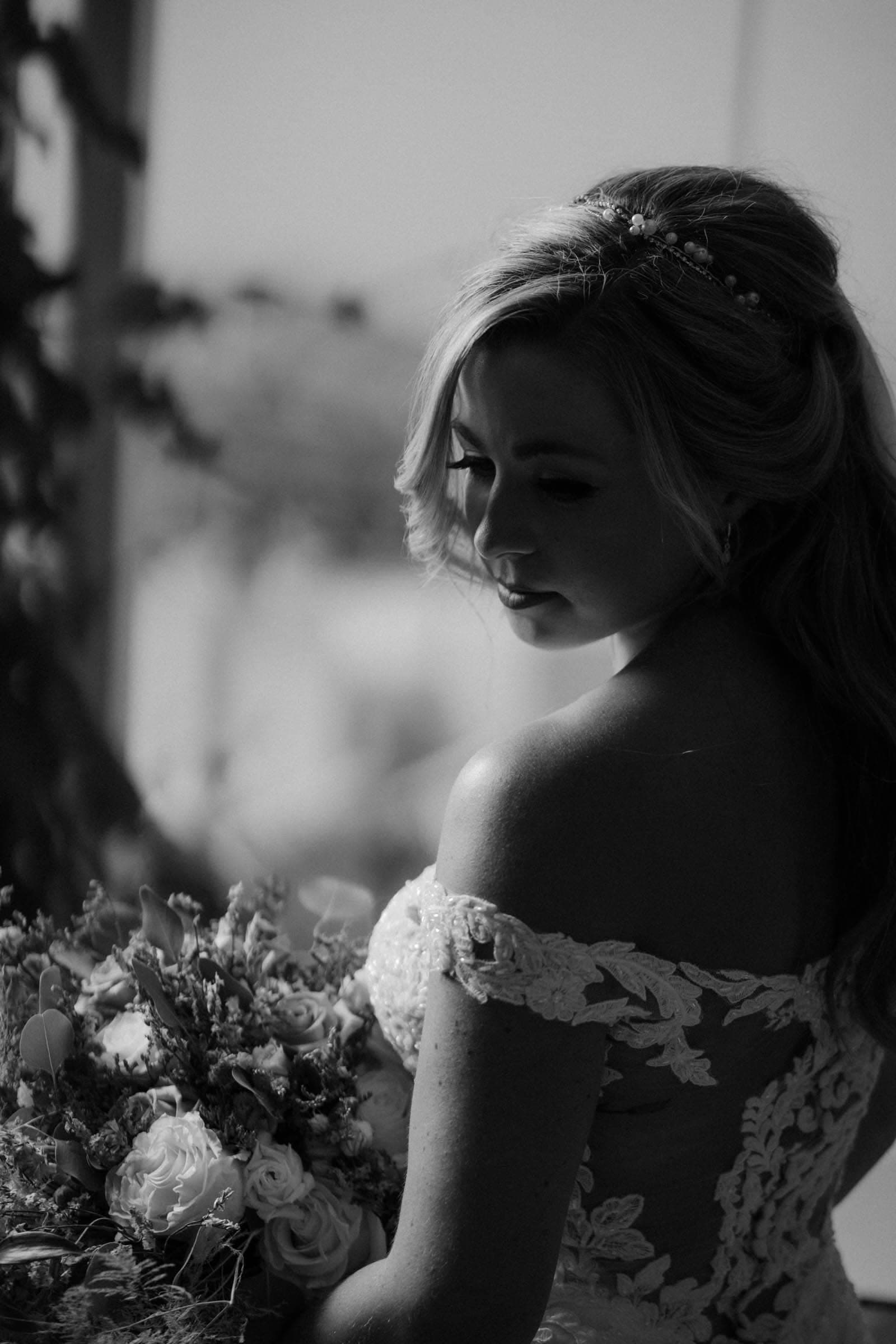 Jason and Jodie – A wedding in Pyrgos restaurant Wedding Santorini-17