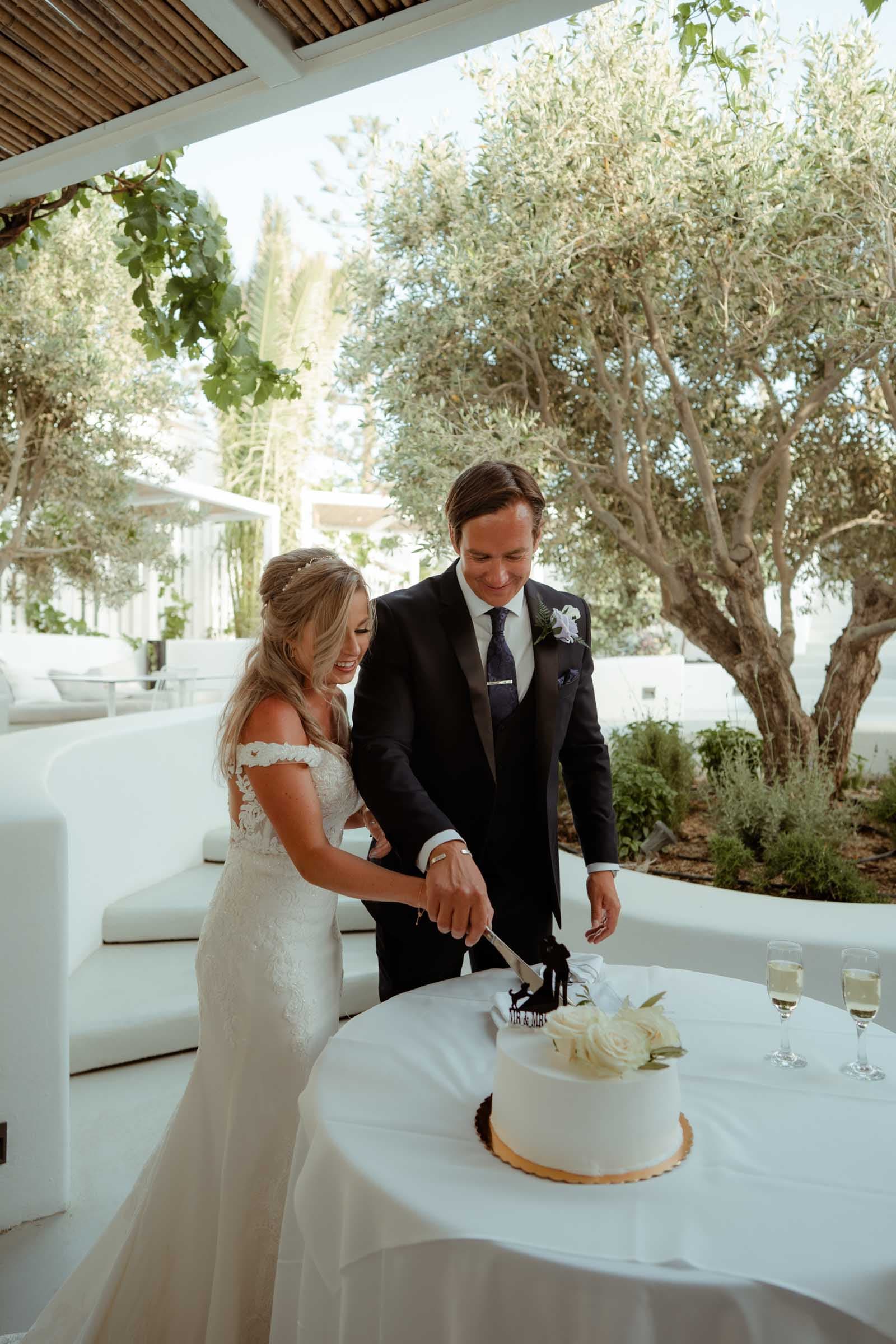 Jason and Jodie – A wedding in Pyrgos restaurant-38