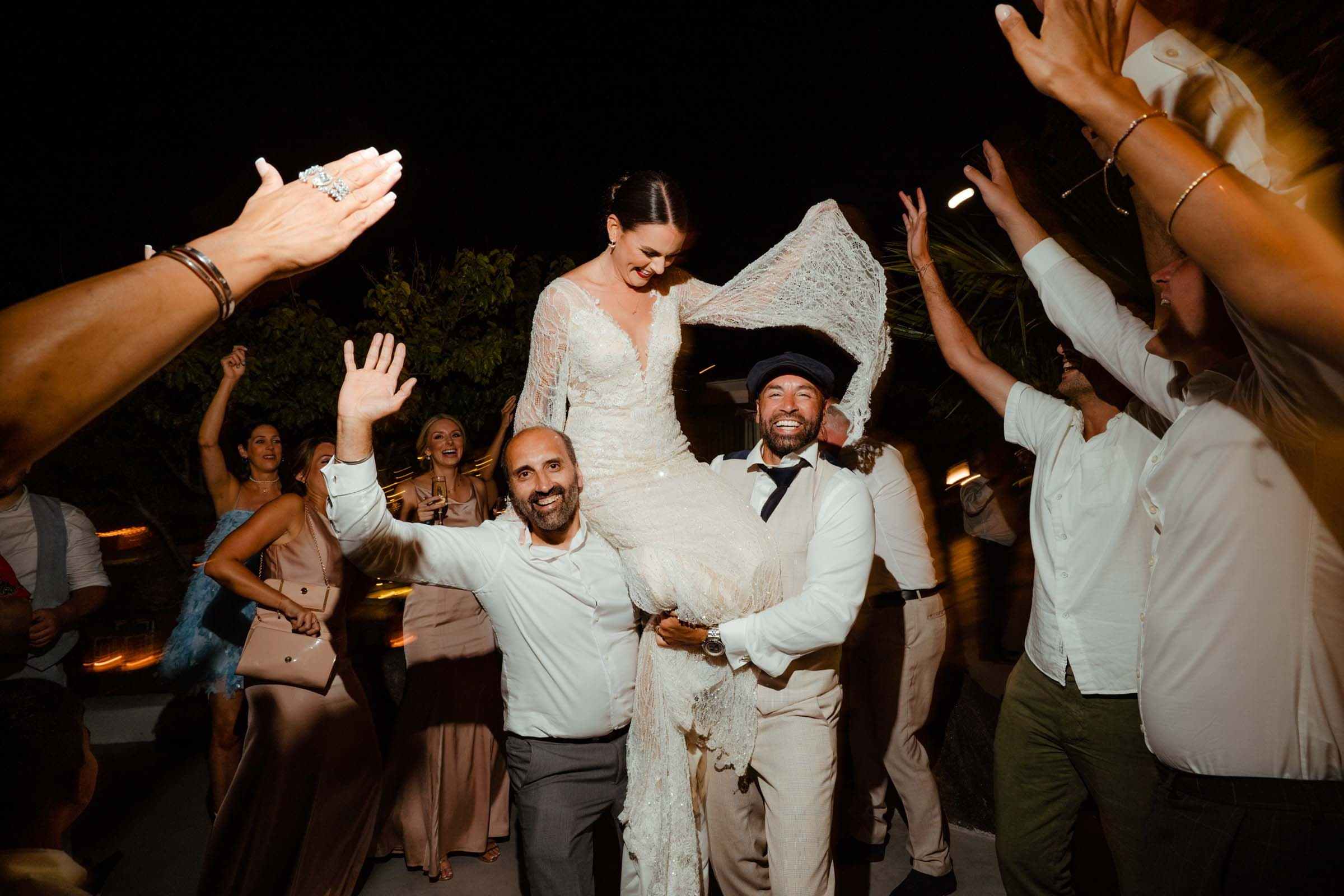 Sarah and Tarv | wedding in Santorini Gem-84