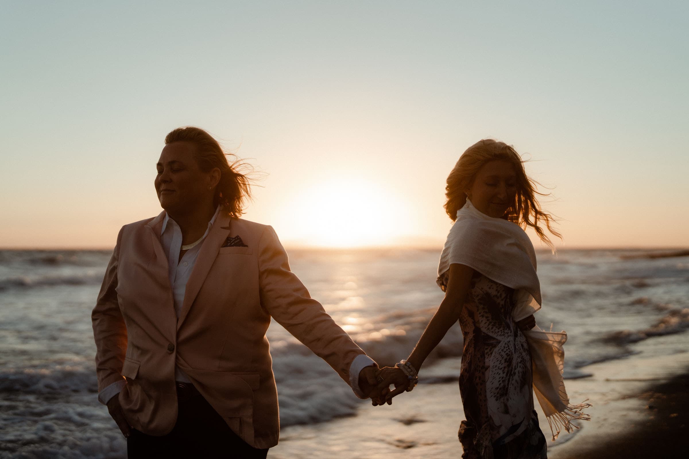 Vita & Jen | A Santorini lesbian wedding-3