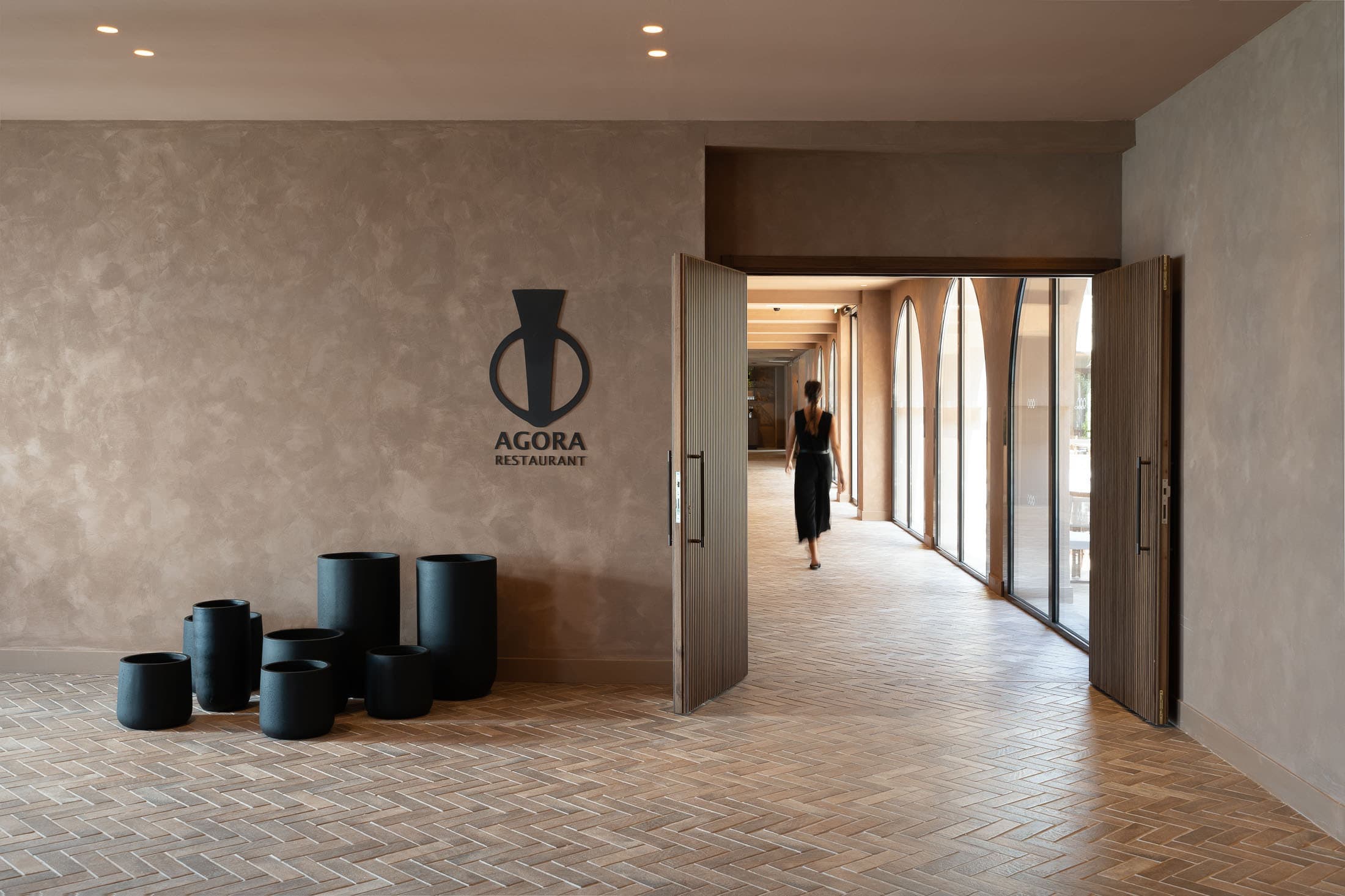 Models in Hotel Photography: Crafting Compelling Narratives for Guests Hotels