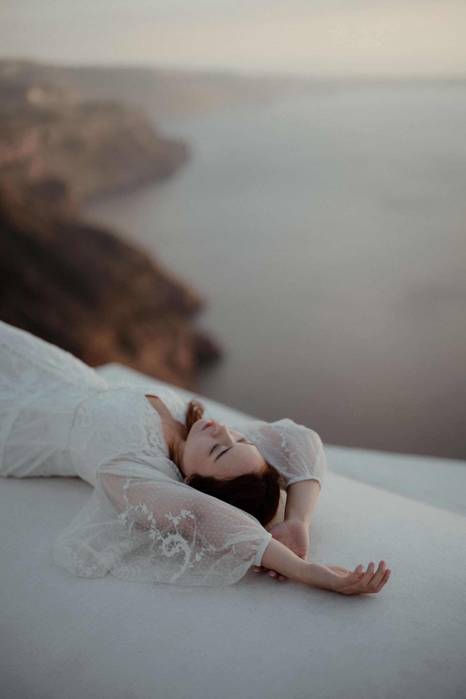 Why you SHOULD book your Santorini photoshoot in the winter Weddings-3