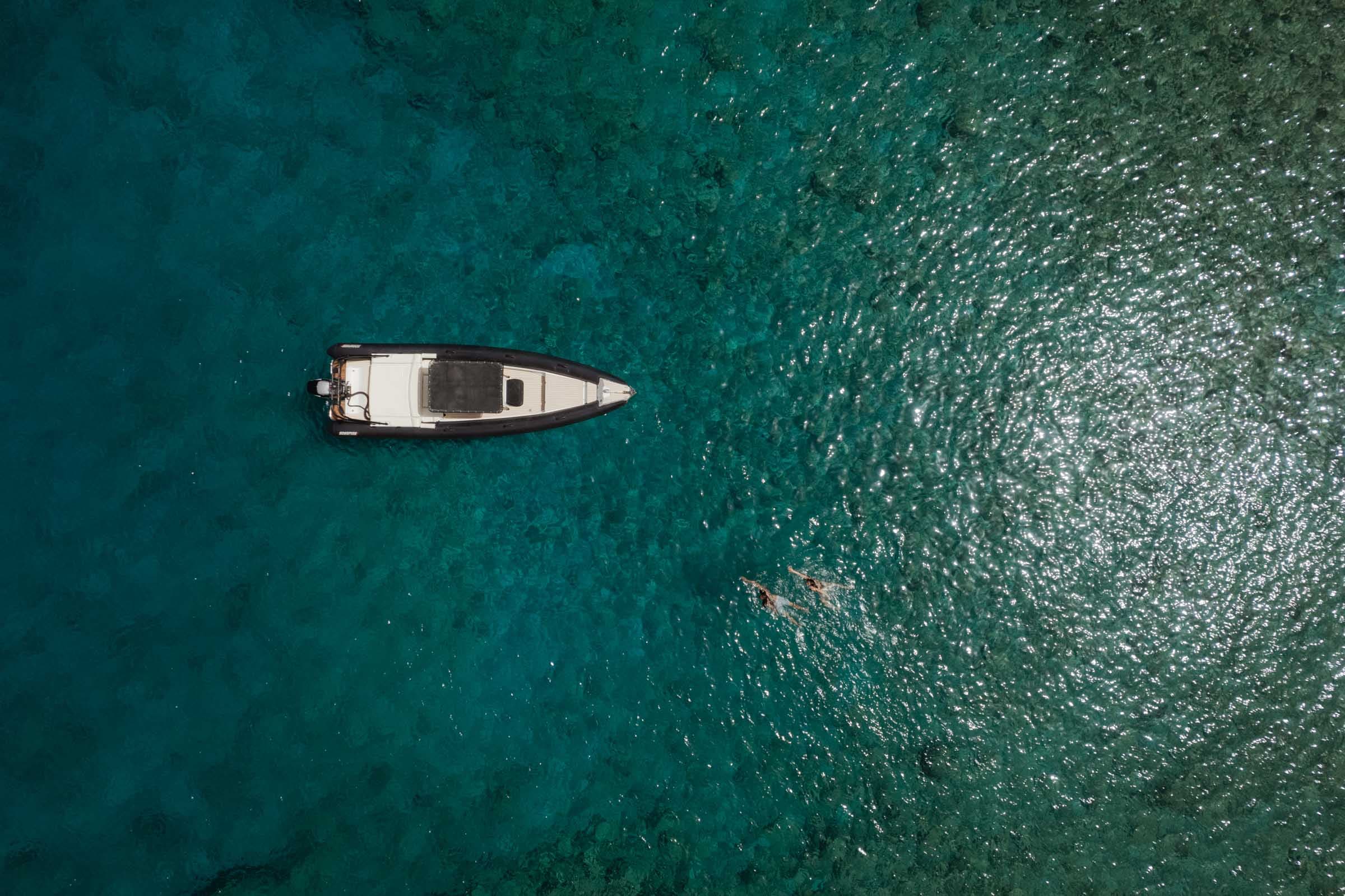 Xavier & Andrea – elopement in Milos | Sarakiniko-6