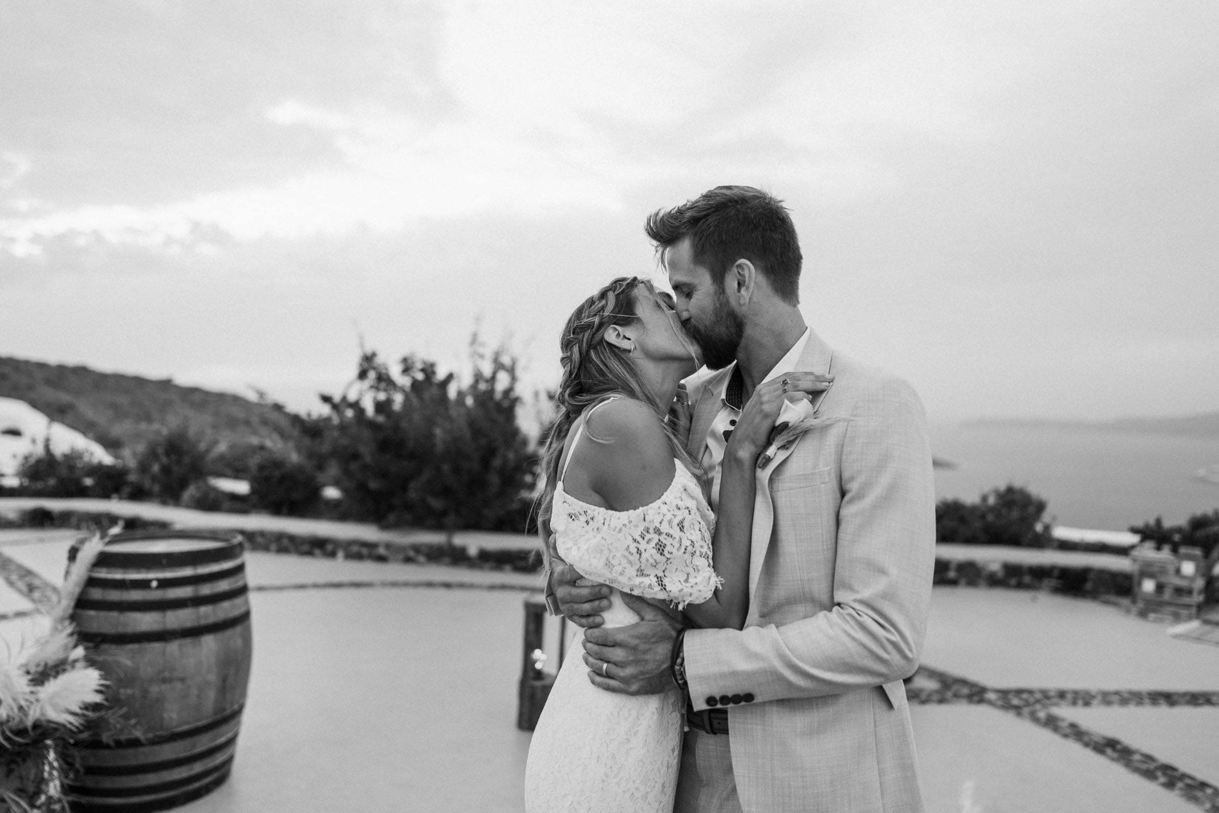 Ryan and Joelle elopement in Venetsanos winery Wedding Santorini-33