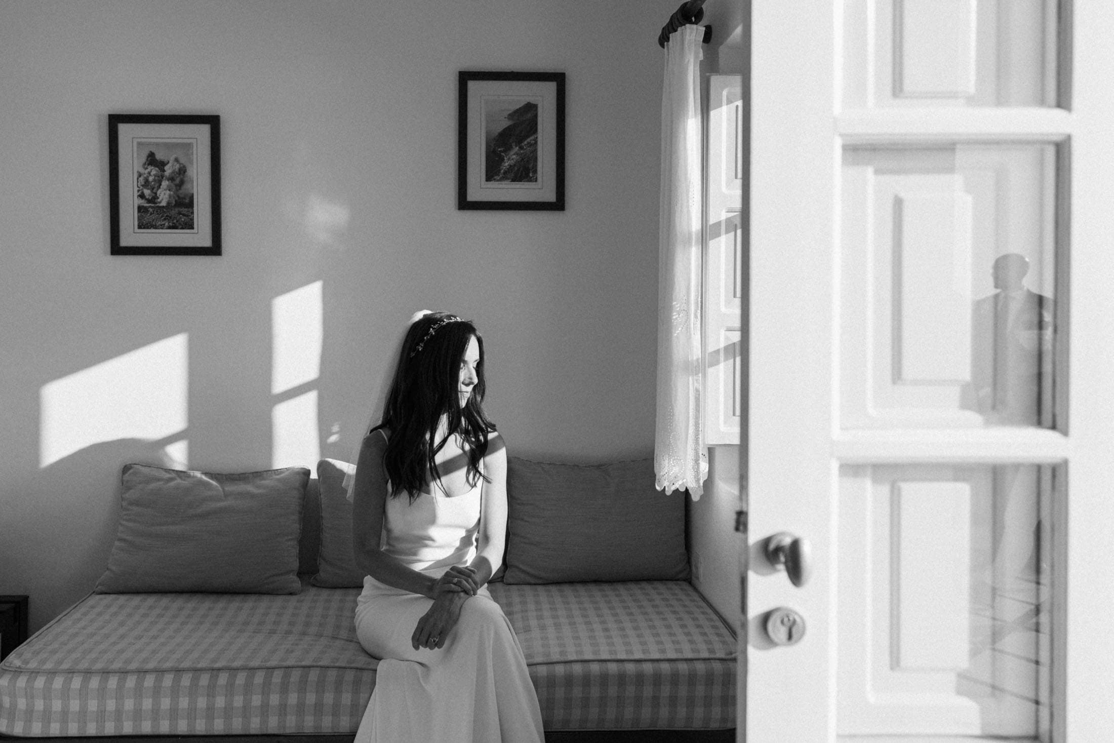 Miguel and Steffanie | emotions unfold in black and white Wedding Santorini-12