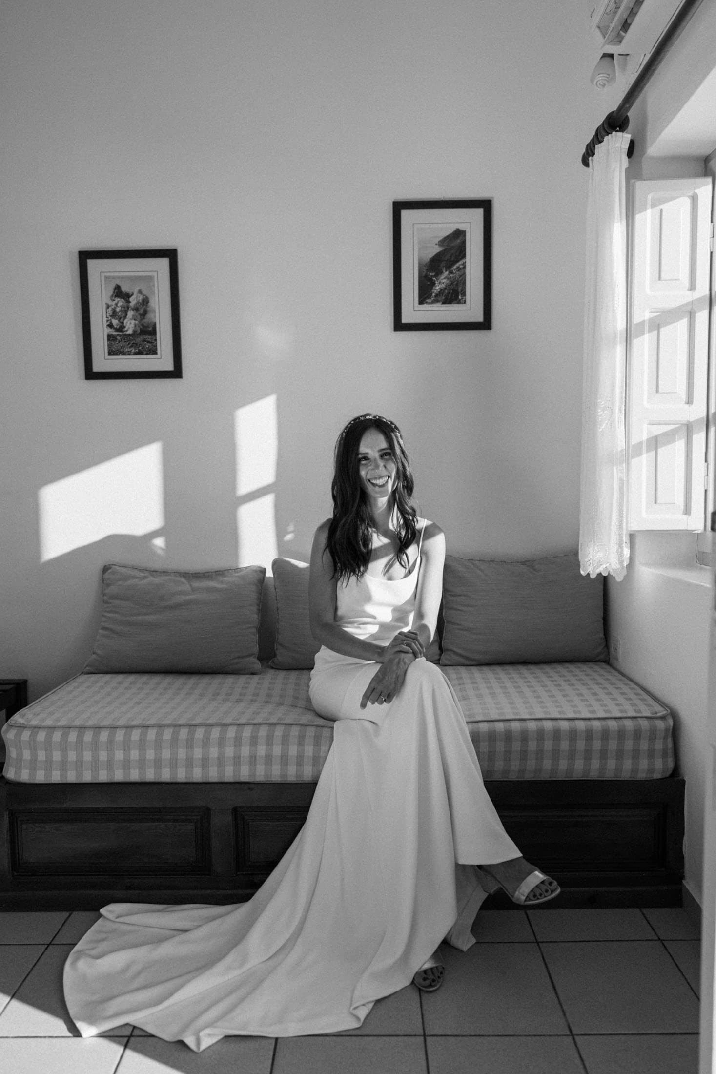 Miguel and Steffanie | emotions unfold in black and white Wedding Santorini-13