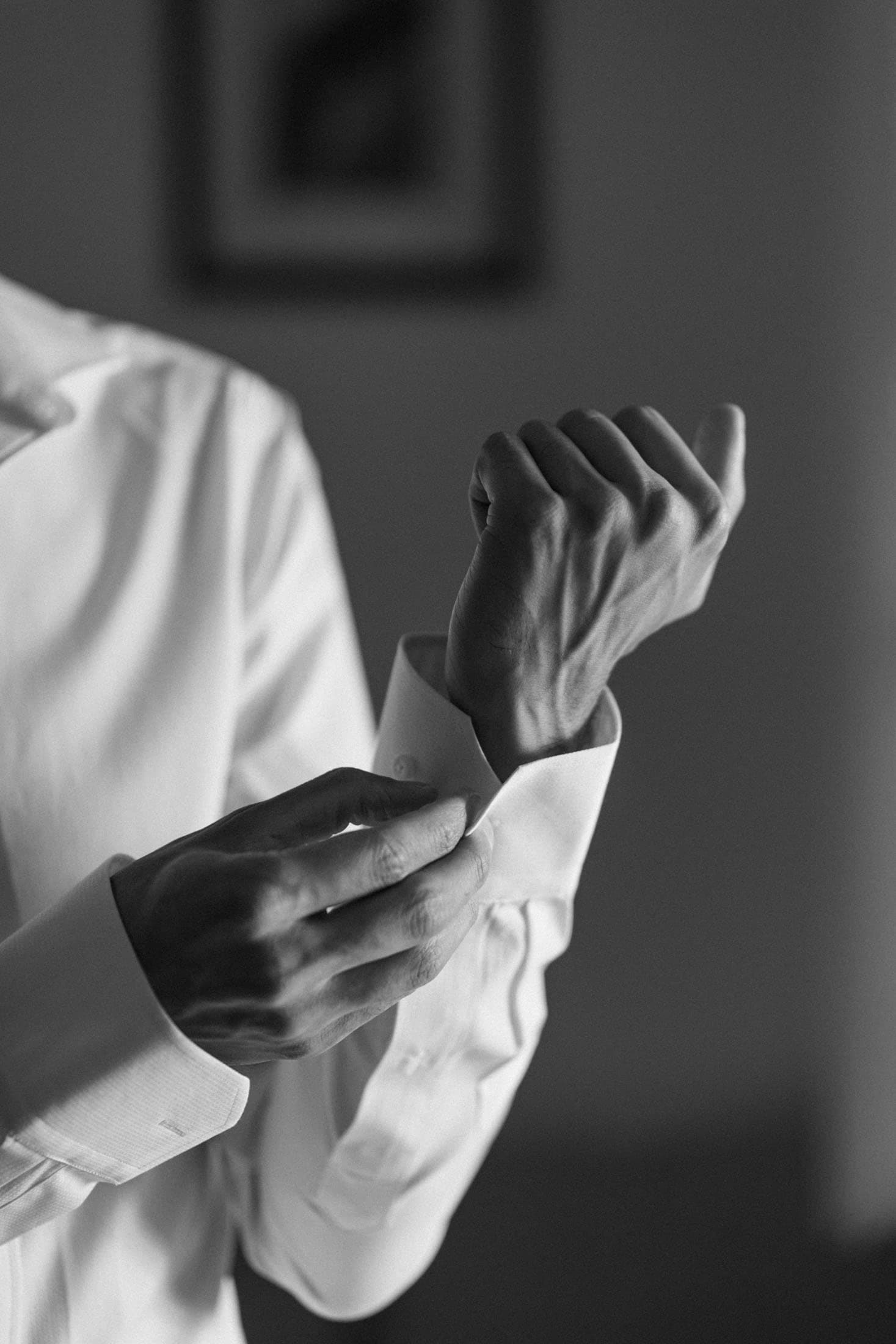 Miguel and Steffanie | emotions unfold in black and white Wedding Santorini-3