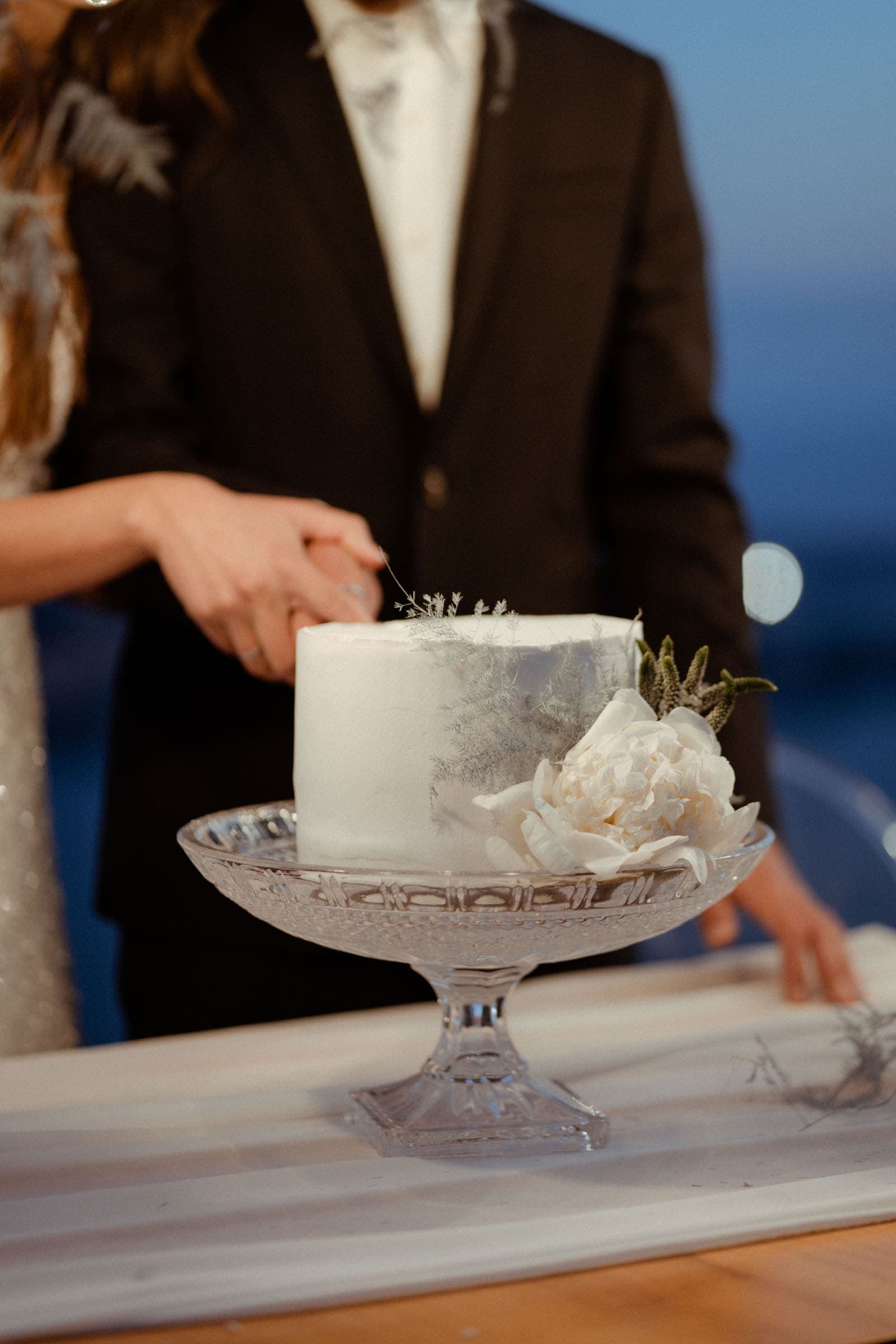 Wedding editorial photoshoot at Stella Rocca a mare. Wedding Santorini-26