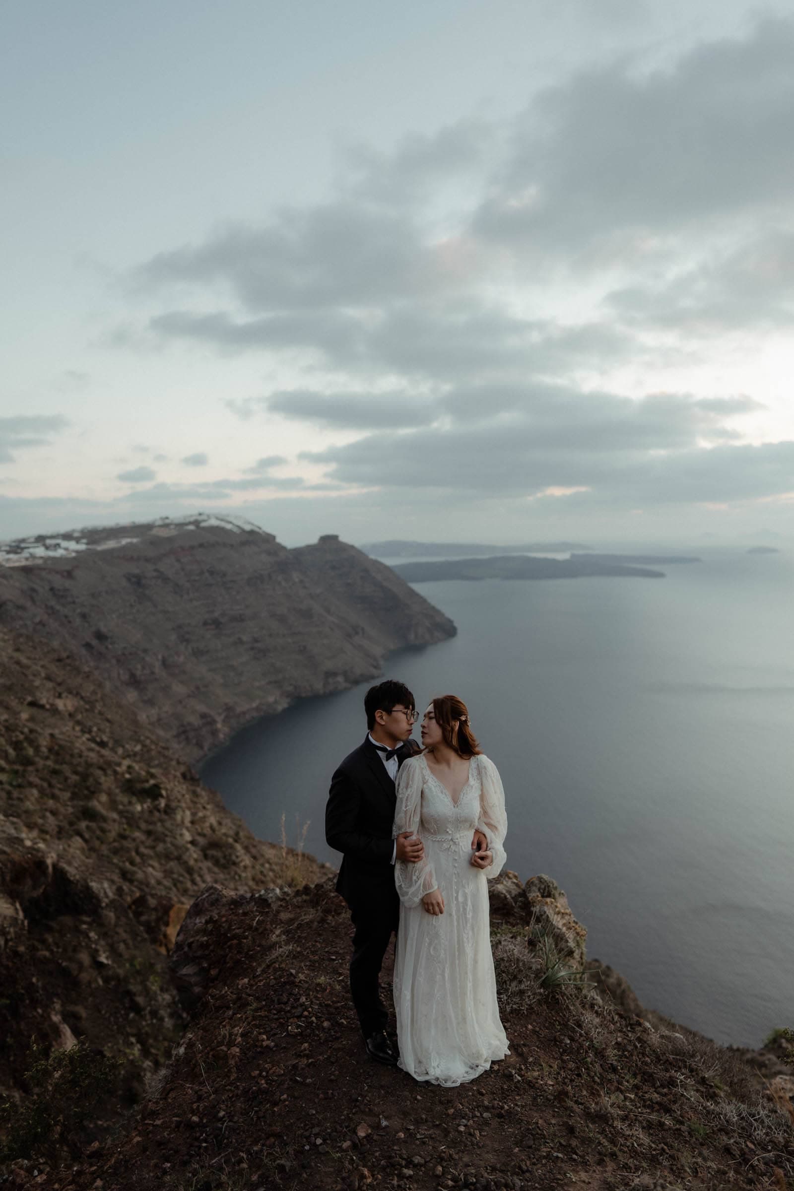 Jay and Cally | winter after wedding photoshoot in Santorini Wedding Santorini-43
