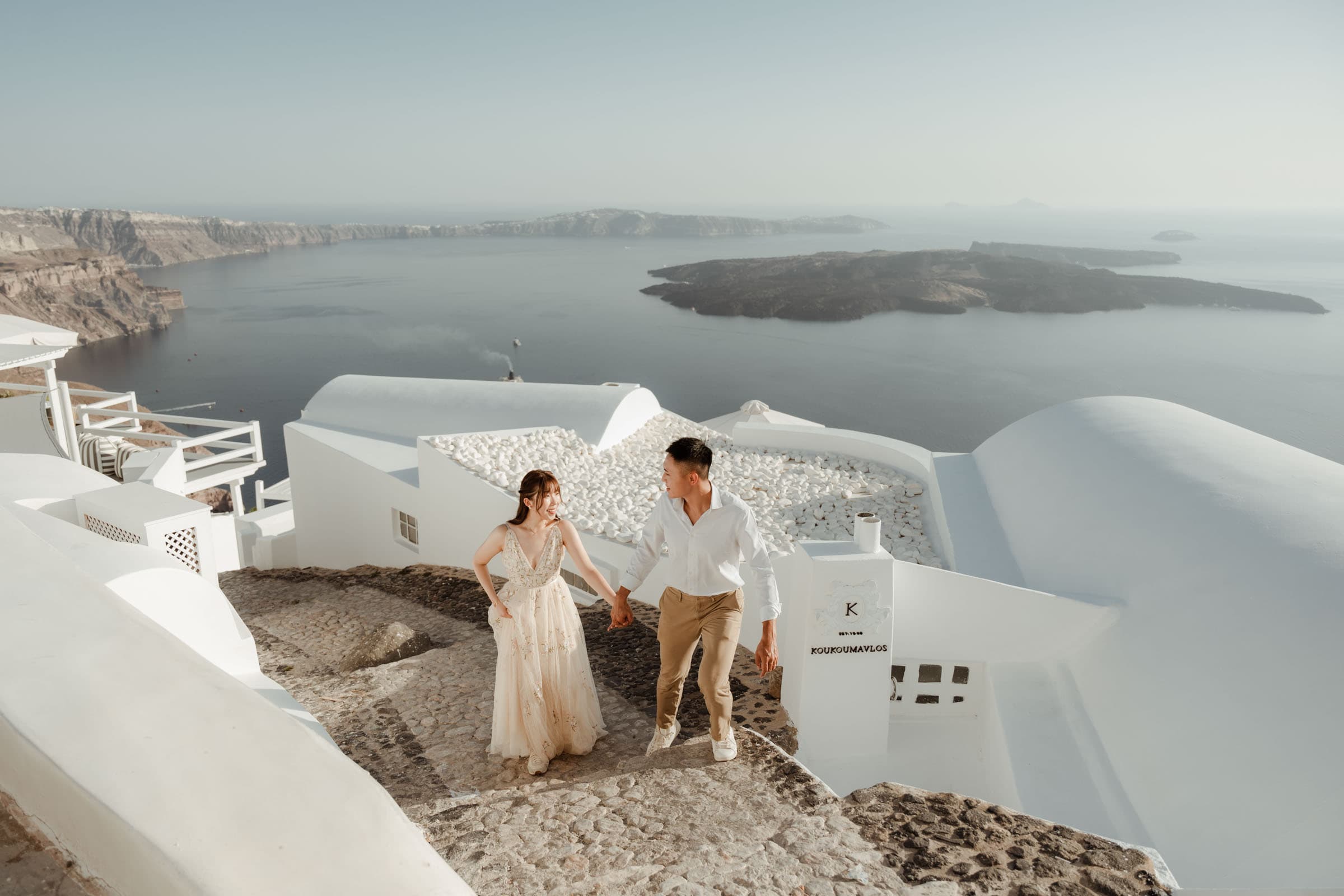 Jonathan & Be | Romantic couple session in Skaros rock Couple Sessions-10