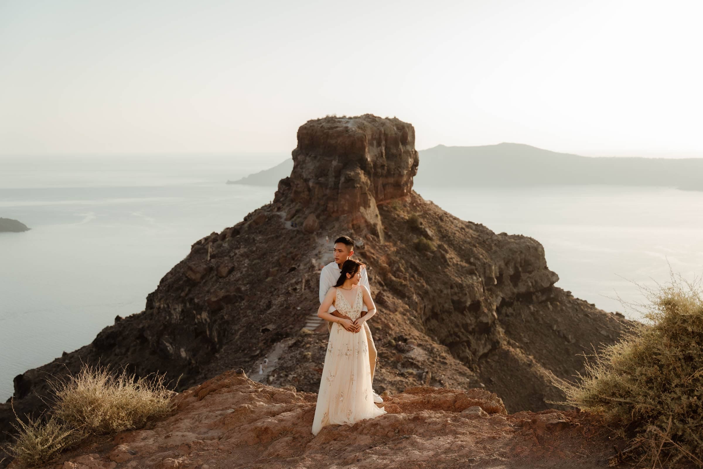 Jonathan & Be | Romantic couple session in Skaros rock Couple Sessions-22