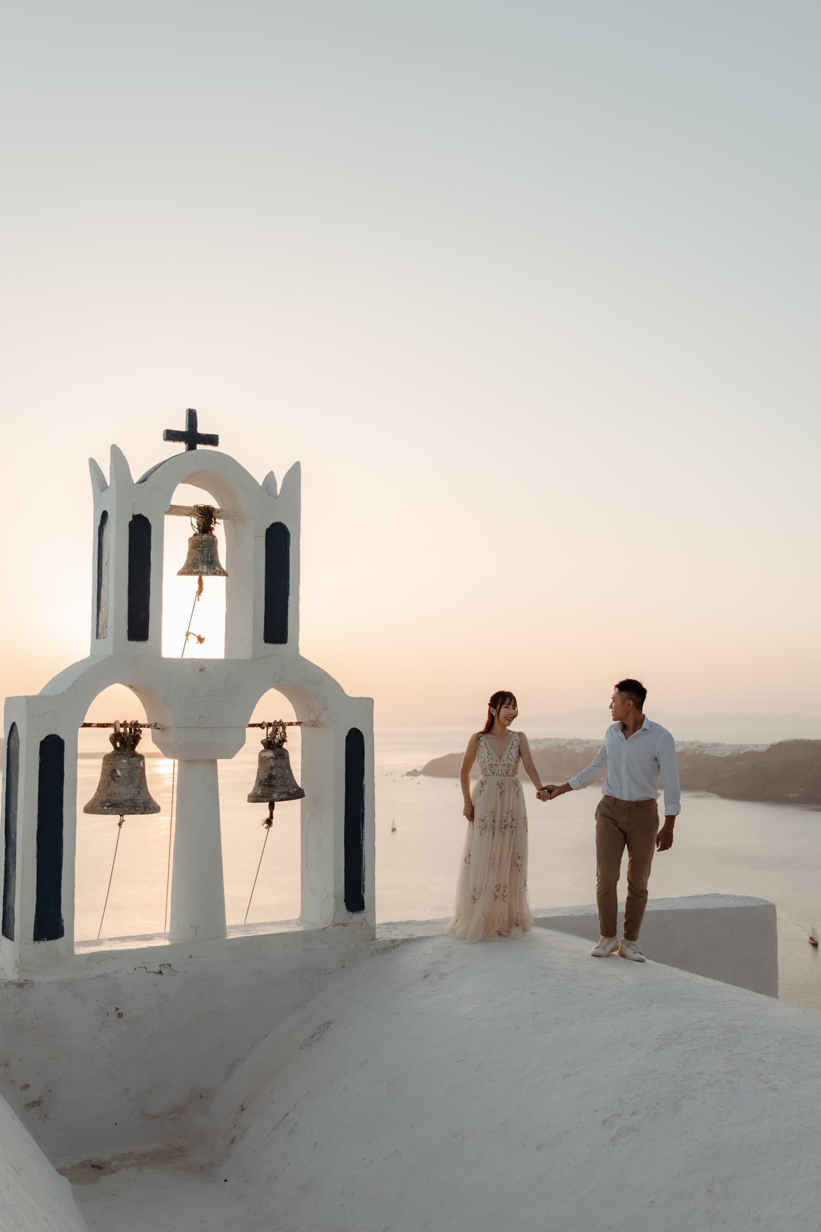 Jonathan & Be | Romantic couple session in Skaros rock Couple Sessions-26