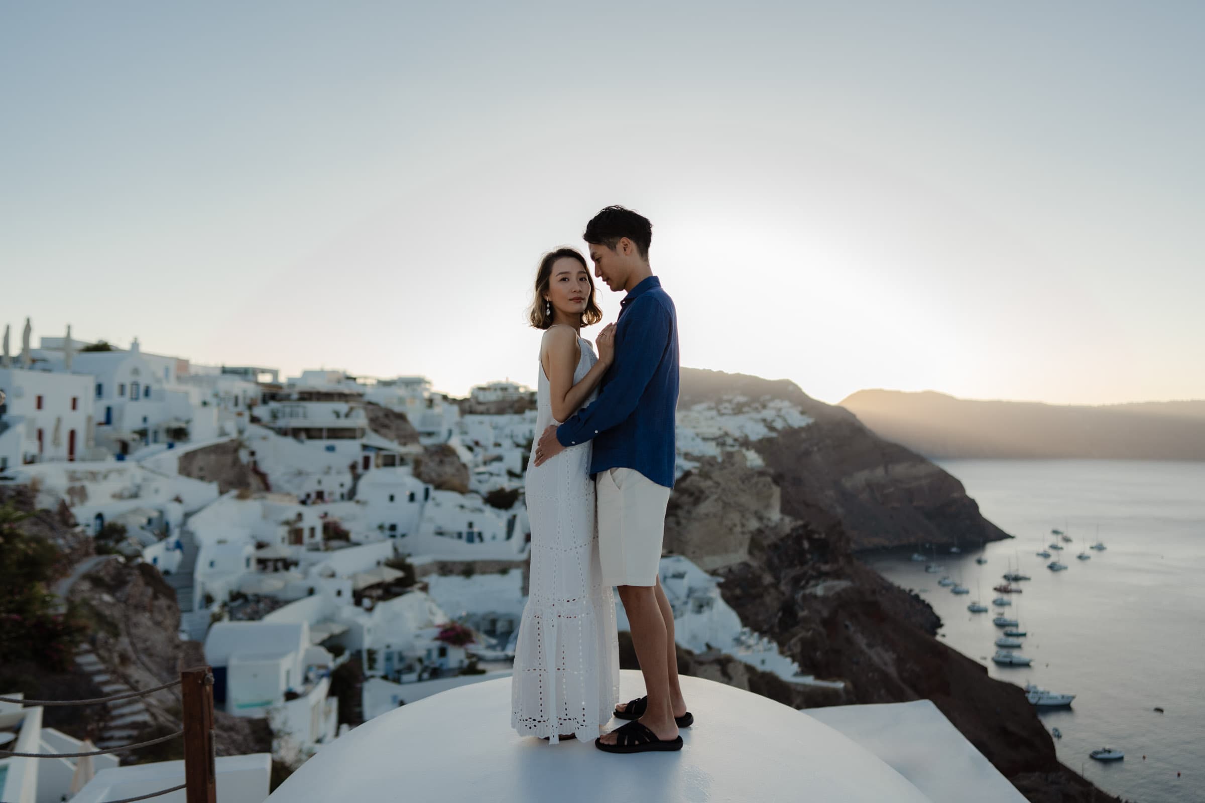 Hattori & Aiko | Aesthetic couple photoshoot in Santorini Couple Sessions-1