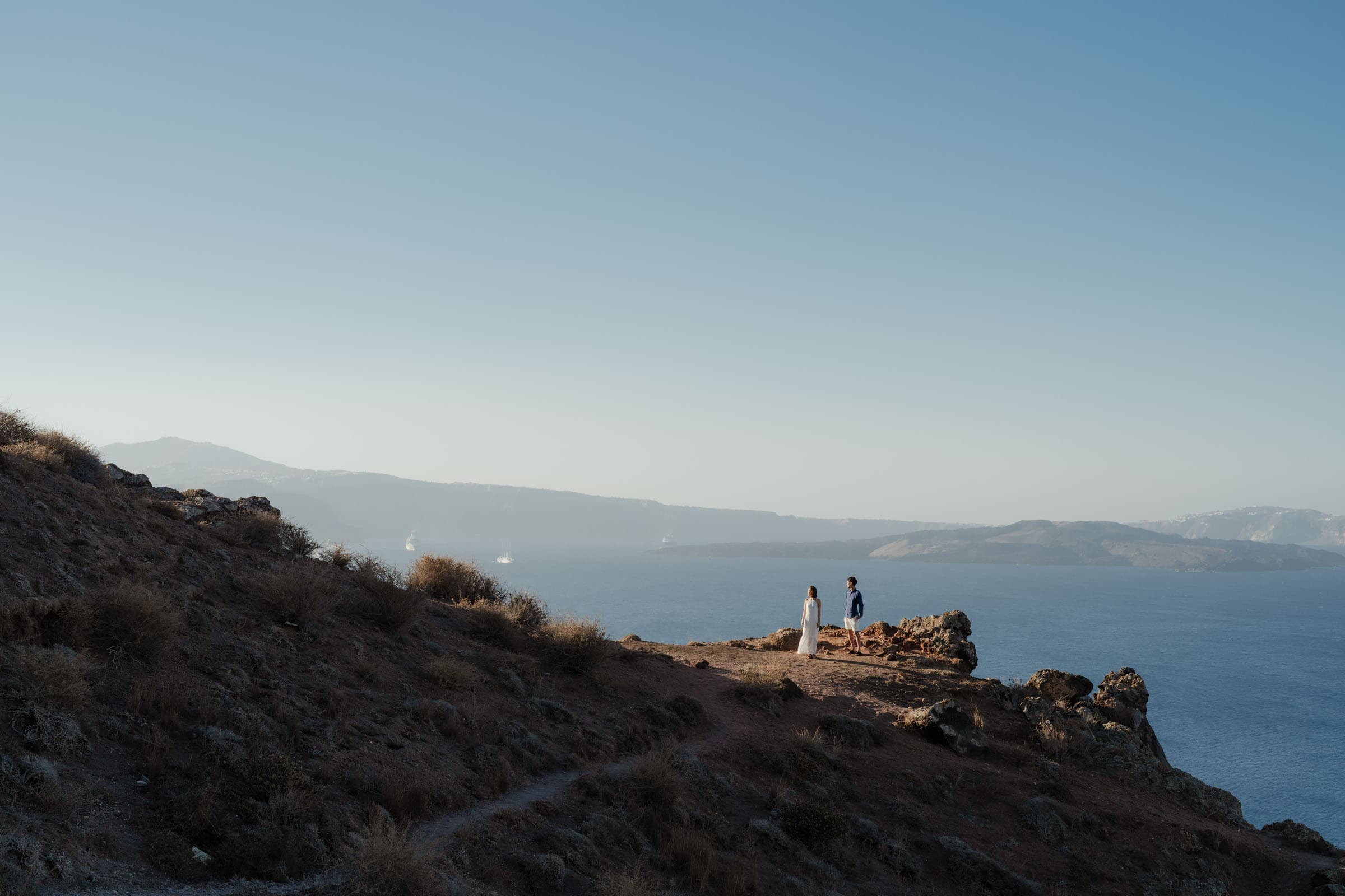 Hattori & Aiko | Aesthetic couple photoshoot in Santorini Couple Sessions-51
