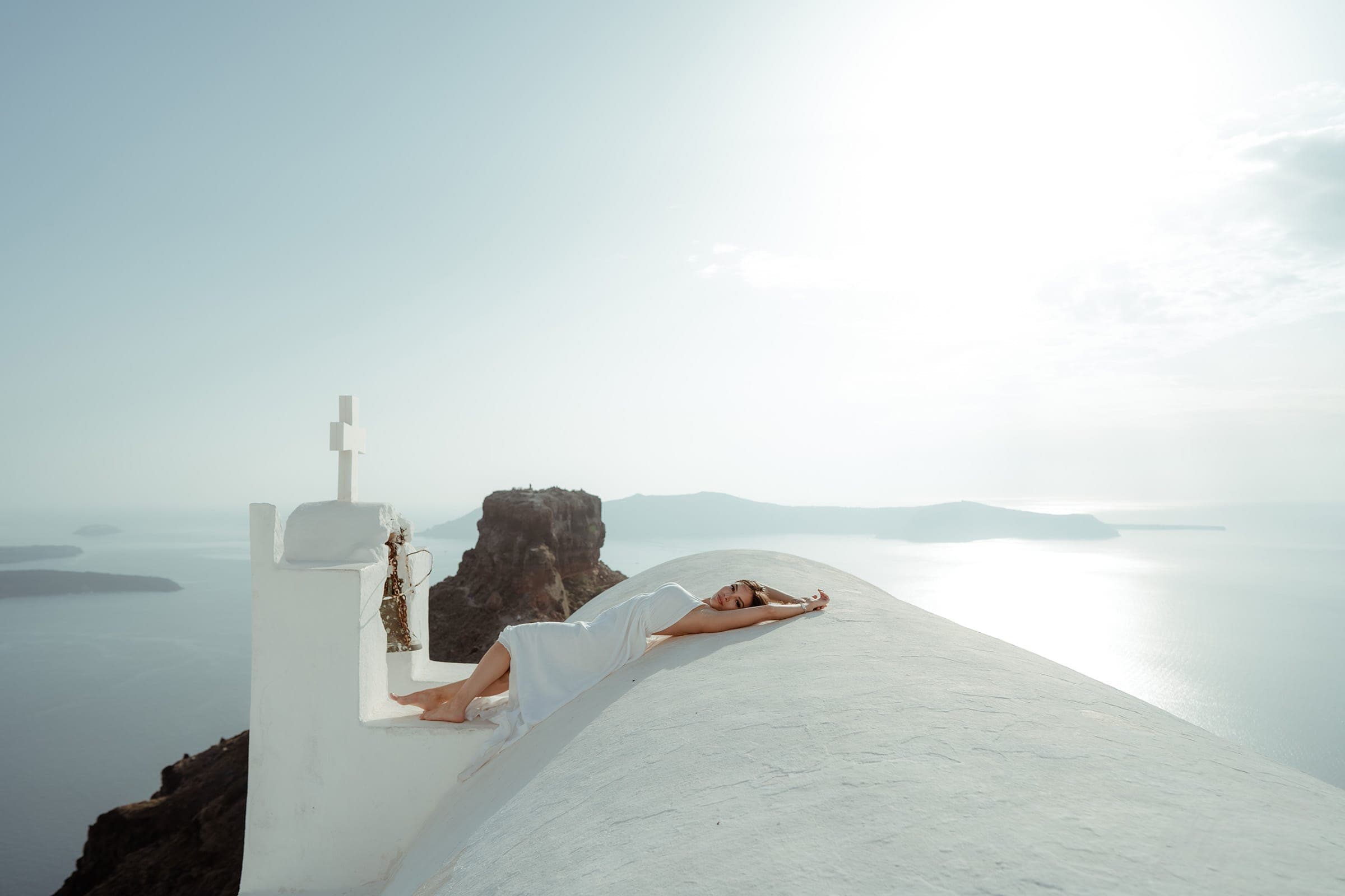 Why you SHOULD book your Santorini photoshoot in the winter