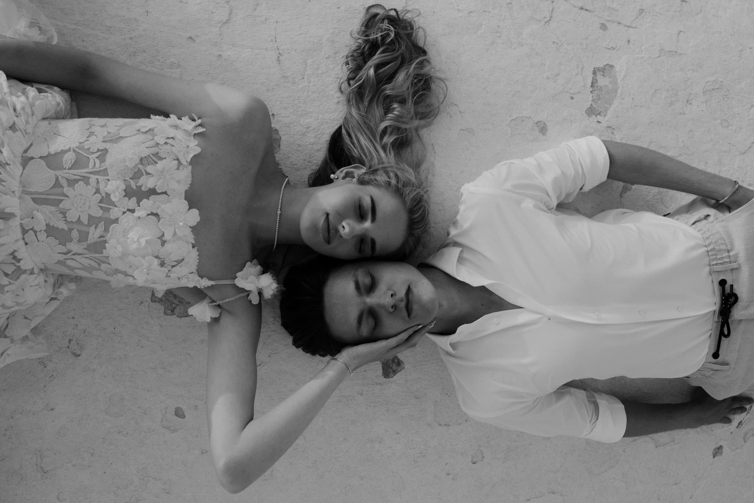 Alyshia and Julian | Santorini Couple Photoshoot in Pyrgos & Imerovigli Couple Sessions-26