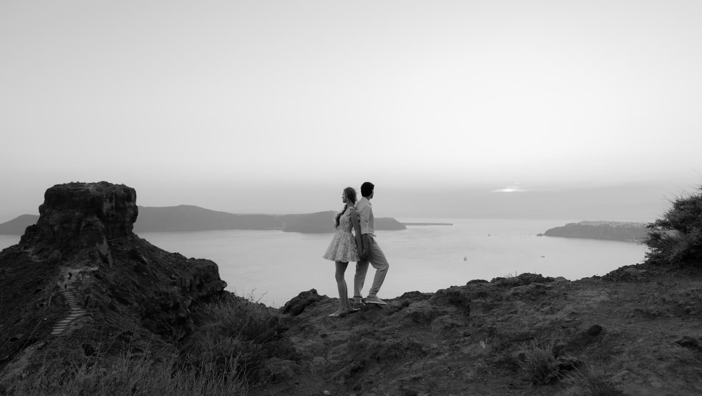 Alyshia and Julian | Santorini Couple Photoshoot in Pyrgos & Imerovigli Couple Sessions-29