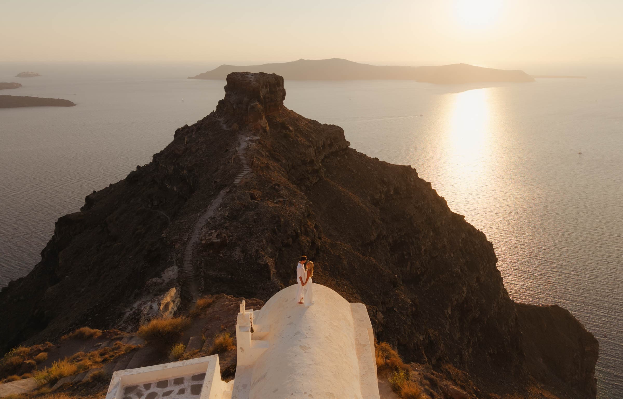 Gianna and Kenny | Imerovigli Couple Session at Skaros Rock Couple Sessions-20
