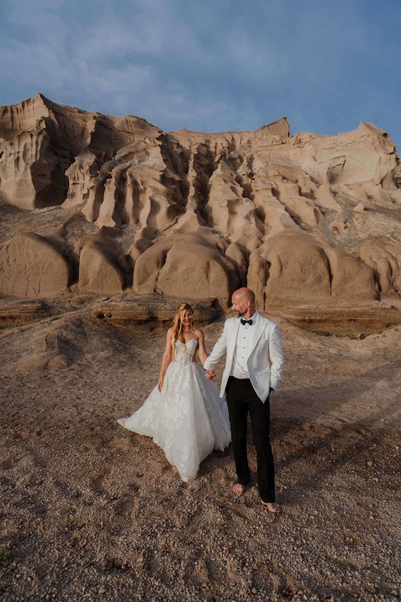 Lara & Craig Wedding Santorini-46